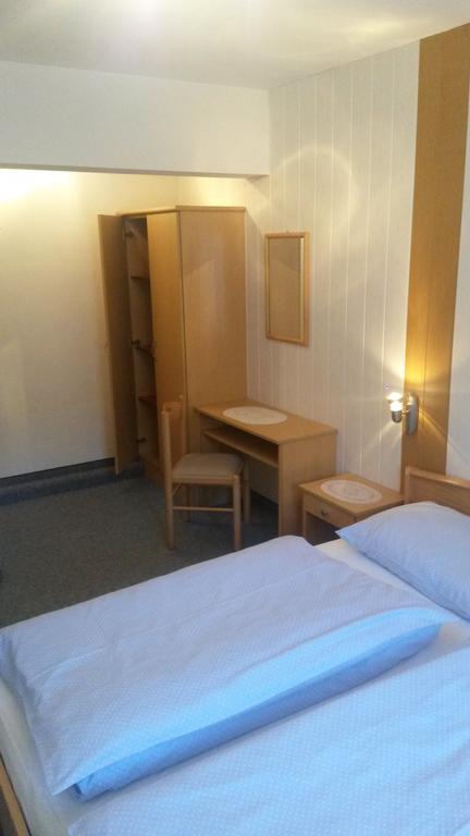 Haus Mary Apartment Russbach am Pass Gschuett Luaran gambar